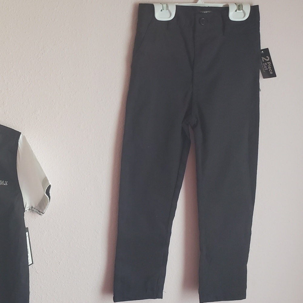 Reaction Kenneth Cole 2 peice set. - Picture 10 of 10